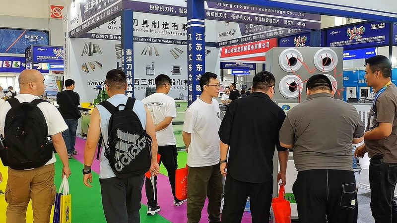 揭秘：上海平面设计加盟，费用构成及关键因素