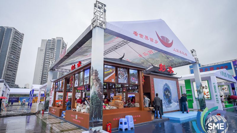 户外大牌广告设计，分辨率要求揭秘